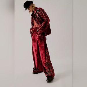 SOLD!!NWOT Free People x Anna Sui Rose Garden Pants in Wine Sz 0